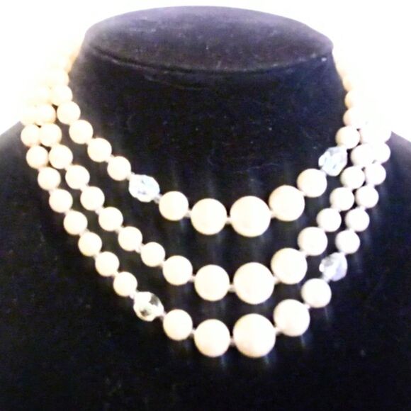 Vintage Mid Century Multi Strand Faux Pearl Necklace * - Picture 2 of 5